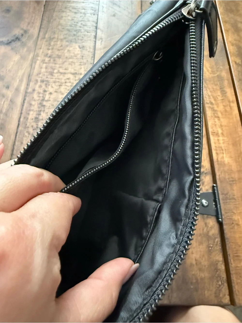 Men's Black Leather Wristlet Clutch Multipocket - Minimal Carry